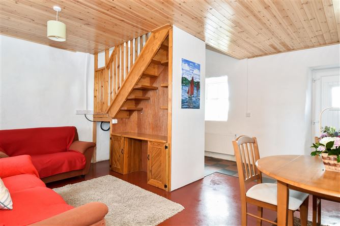 Bantrach Cottage, Ballinahown, Inverin, Galway