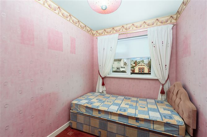 14 Brookville, North Road, Finglas, Dublin 11