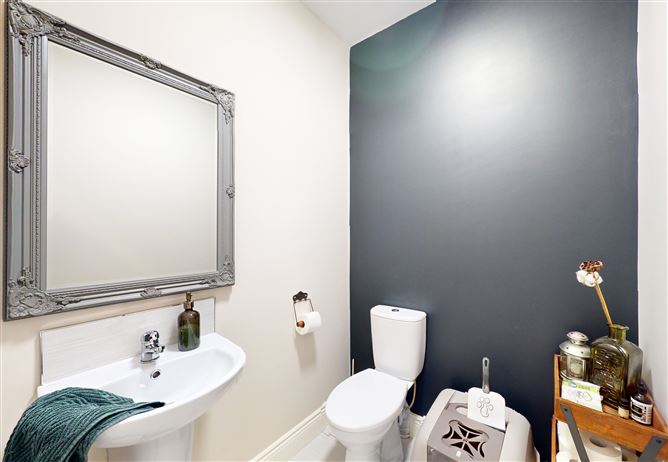 Photo 25 of 31 — 8 Dodderbrook Rise, Ballycullen, Dublin