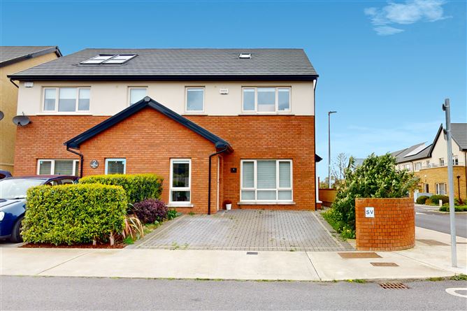 Photo 30 of 31 — 8 Dodderbrook Rise, Ballycullen, Dublin
