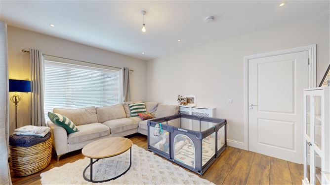 Photo 5 of 31 — 8 Dodderbrook Rise, Ballycullen, Dublin