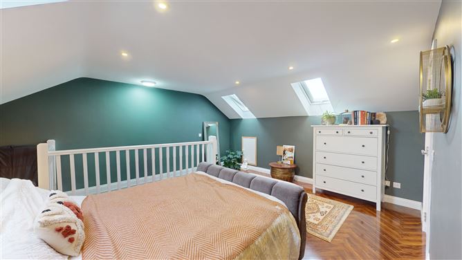 Photo 20 of 31 — 8 Dodderbrook Rise, Ballycullen, Dublin
