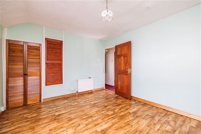 https://photos-a.propertyimages.ie/media/2/9/7/4953792/4d3b3380-a528-4d52-8e05-61d1165b6020_l.jpg
