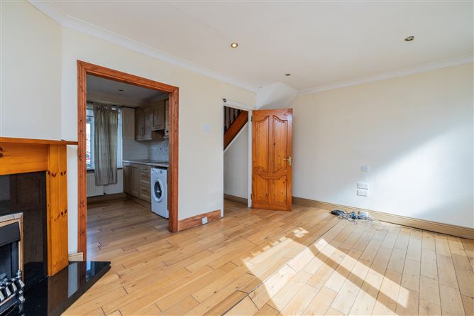 https://photos-a.propertyimages.ie/media/2/9/7/4953792/4d3b3380-a528-4d52-8e05-61d1165b6020_l.jpg