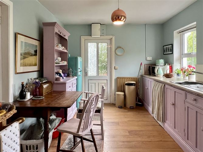 Lilac Cottage, Knocknagroagh, Ballyvaughan, Co. Clare