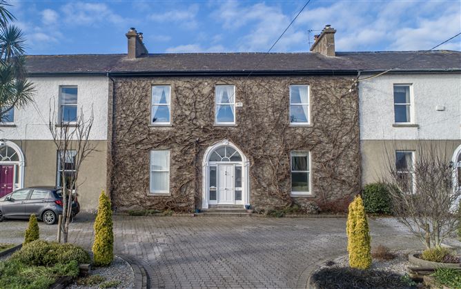 Main image for 2 Richmond Terrace, Tramore, Waterford