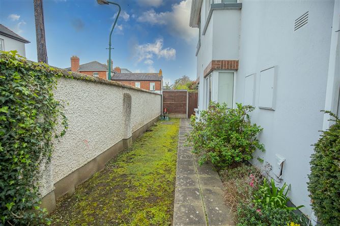 8 Woodlands, Philipsburgh Avenue, Fairview, Dublin 3