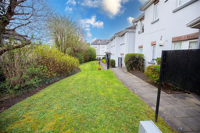 8 Woodlands, Philipsburgh Avenue, Fairview, Dublin 3