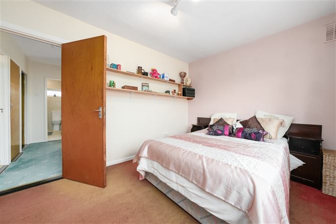 10 Aranleigh Park, Rathfarnham, Dublin 14