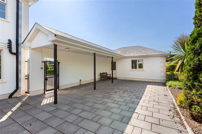 https://photos-a.propertyimages.ie/media/2/9/8/5016892/a2fbb0ae-92a0-4b7d-8dff-82b108f1438b_l.jpg