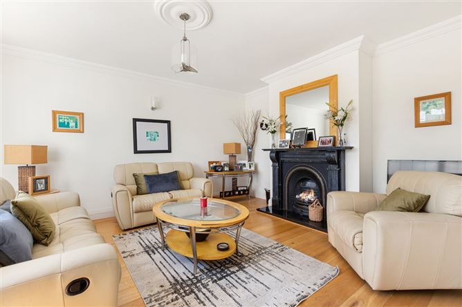 https://photos-a.propertyimages.ie/media/2/9/8/5016892/a2fbb0ae-92a0-4b7d-8dff-82b108f1438b_l.jpg