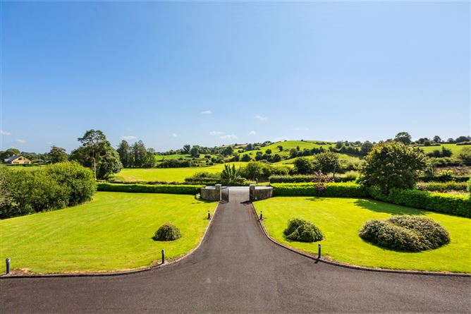 https://photos-a.propertyimages.ie/media/2/9/8/5016892/a2fbb0ae-92a0-4b7d-8dff-82b108f1438b_l.jpg
