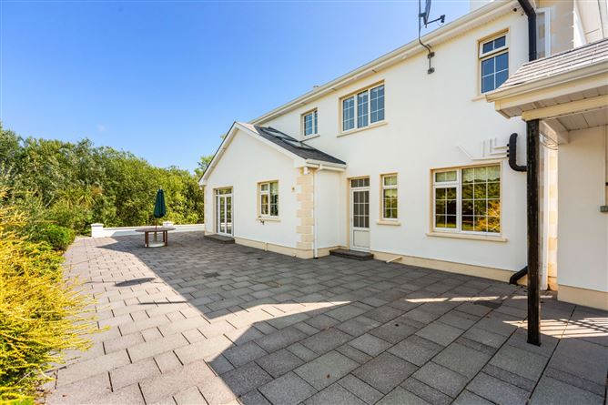 https://photos-a.propertyimages.ie/media/2/9/8/5016892/a2fbb0ae-92a0-4b7d-8dff-82b108f1438b_l.jpg