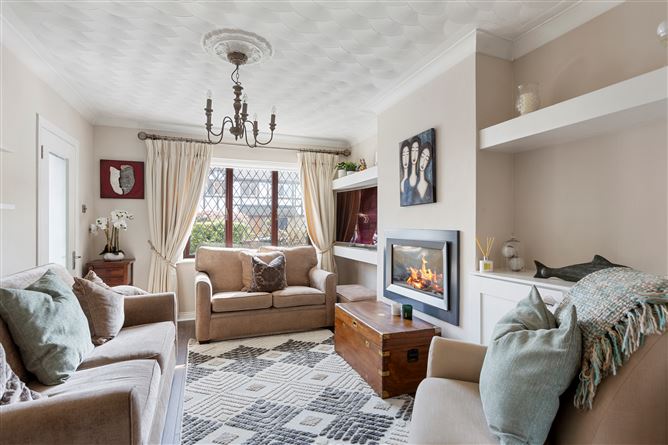 26 Sycamore Grove, Westminster Park, Foxrock, Dublin 18