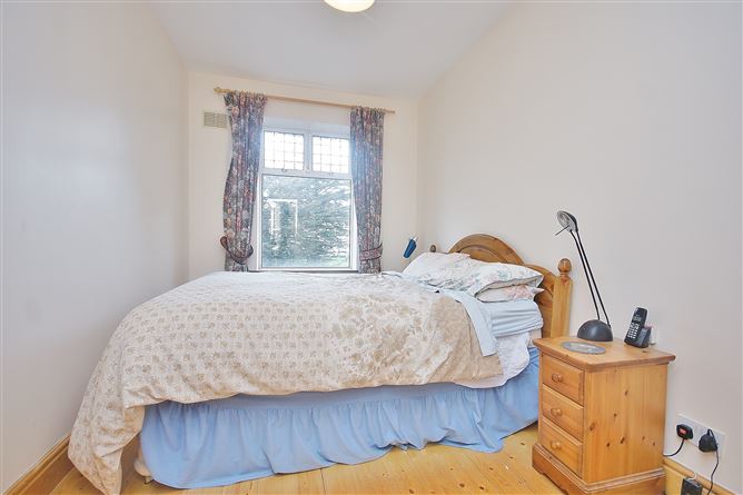 'Lyndhurst', 144 Grace Park Road, Drumcondra, Dublin 9