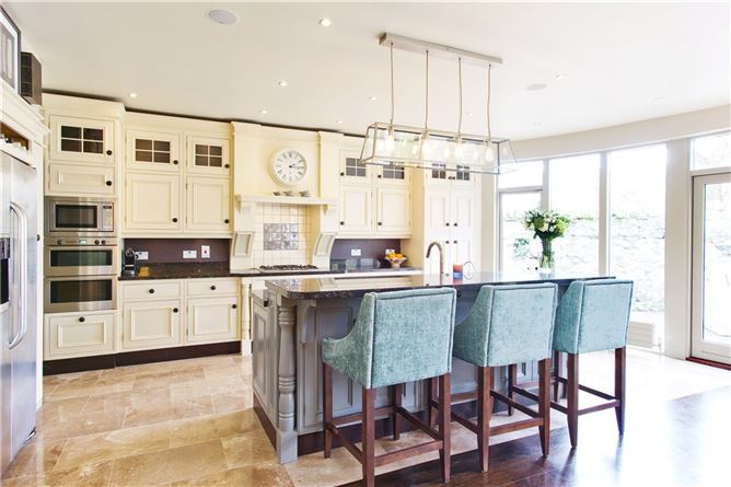 28 St Alban's Park, Sandymount, Dublin 4