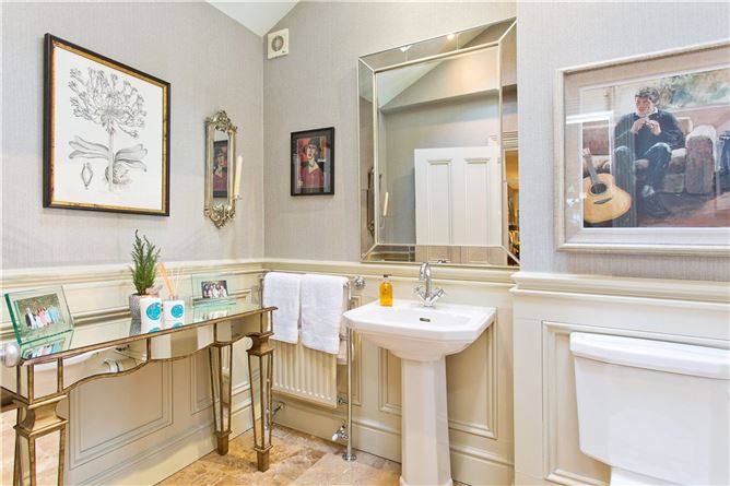 28 St Alban's Park, Sandymount, Dublin 4
