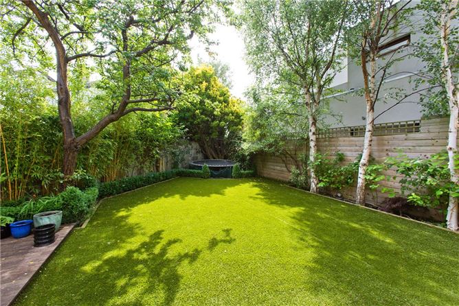 28 St Alban's Park, Sandymount, Dublin 4