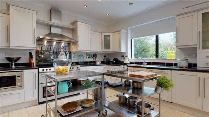2 Rathfarnham Park, Rathfarnham, Dublin 14