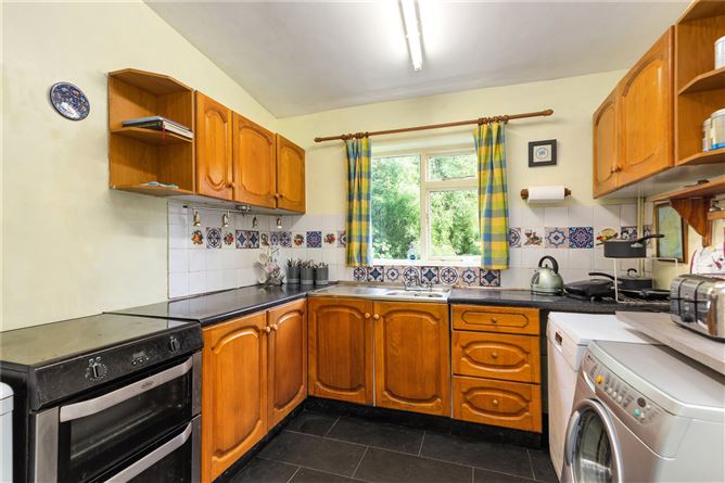 60 St Alban's Park, Sandymount, Dublin 4