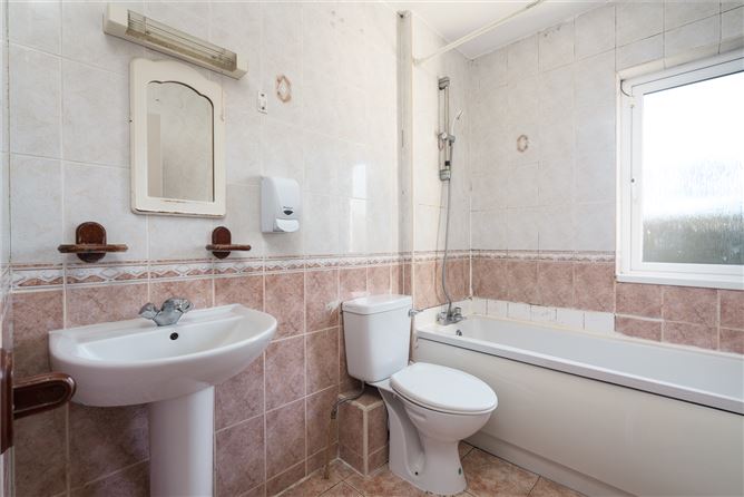 75 Woodford Road, Clondalkin, Dublin 22