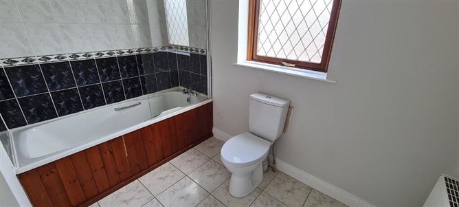 35 Oaklands, Summerhill, Carrick-On-Shannon, Leitrim