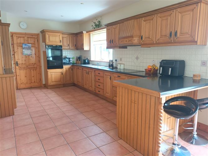 toormore burncourt, Cahir, Tipperary