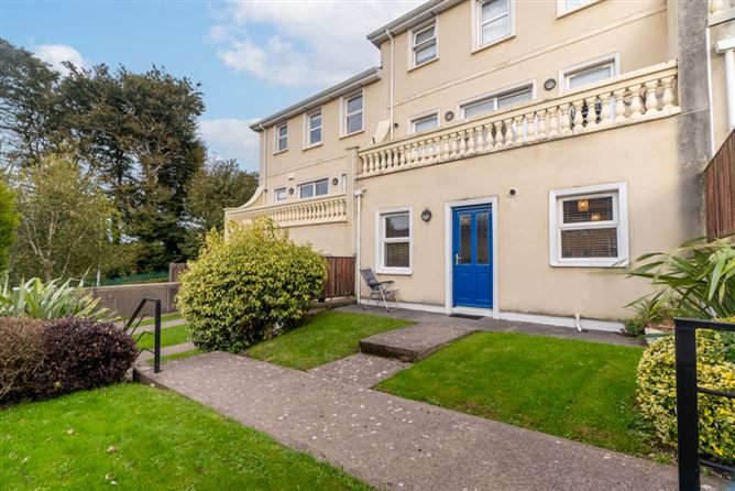 11 Chandlers Rest, Rushbrooke Links, Cobh, Cork