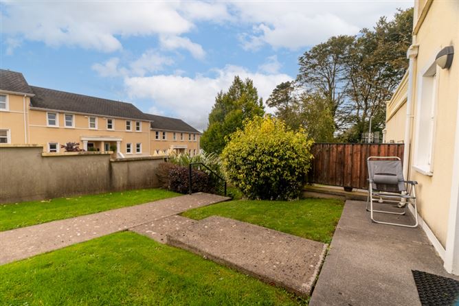 11 Chandlers Rest, Rushbrooke Links, Cobh, Cork