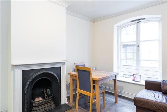 7 The Cutlers, 3-6 Exchange Street Upper, Temple Bar, Dublin 2