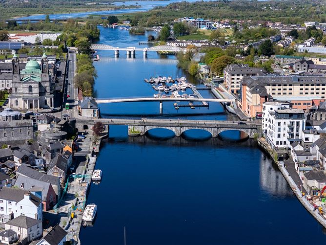 10-12 St. Mary`s Square, Athlone, County Westmeath