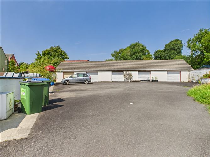 2 Living Village, Mountshannon, Co. Clare