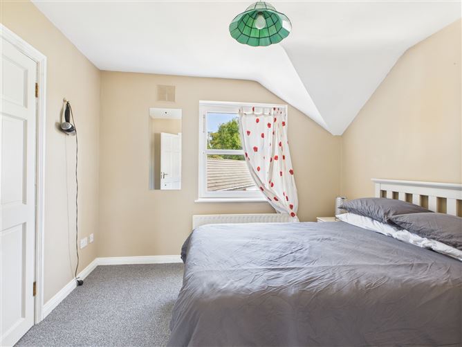 2 Living Village, Mountshannon, Co. Clare