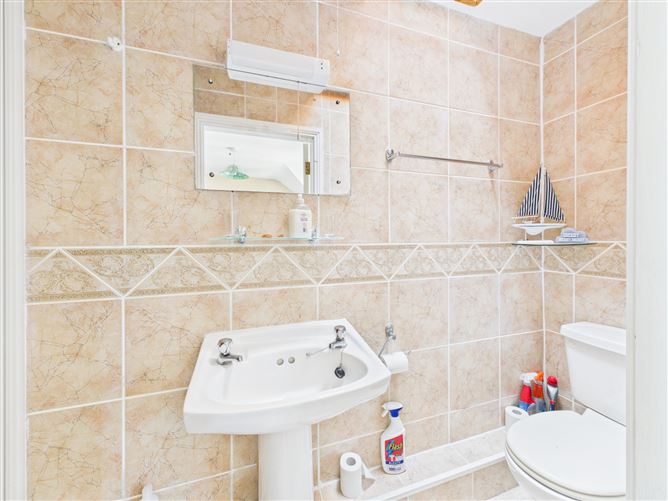 2 Living Village, Mountshannon, Co. Clare