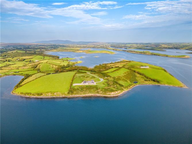 https://photos-a.propertyimages.ie/media/2/9/9/4958992/32456829-3a50-4825-a7a2-8a8c46be9e47_l.jpg