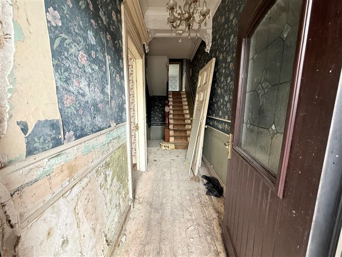 The Diamond, Clones, Monaghan