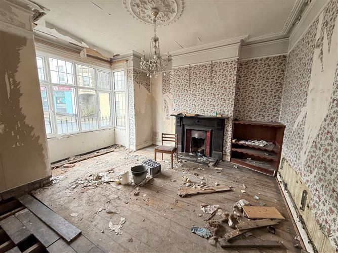 The Diamond, Clones, Monaghan