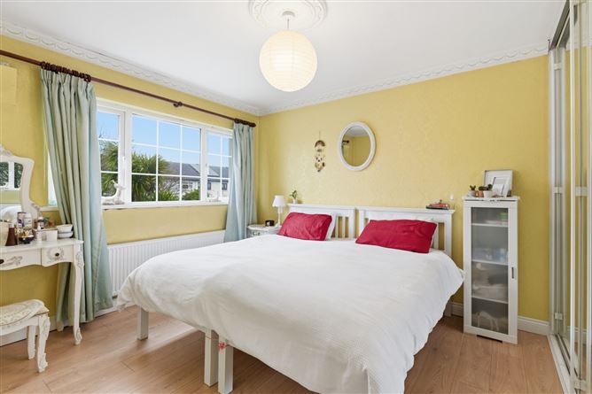 51 Holywell Crescent, Donaghmede, Dublin 13