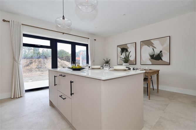 Photo 15 of 25 — Three Bedroom Homes, Fionnan Mor, Coosan, Athlone, Co. Westmeath