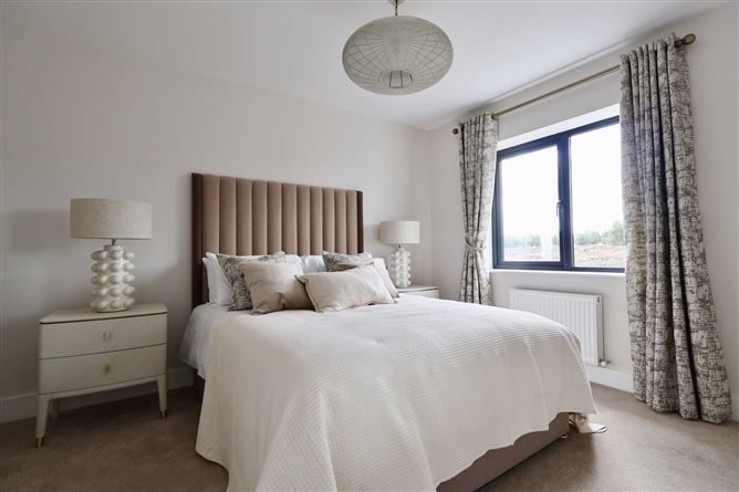 Photo 17 of 25 — Three Bedroom Homes, Fionnan Mor, Coosan, Athlone, Co. Westmeath