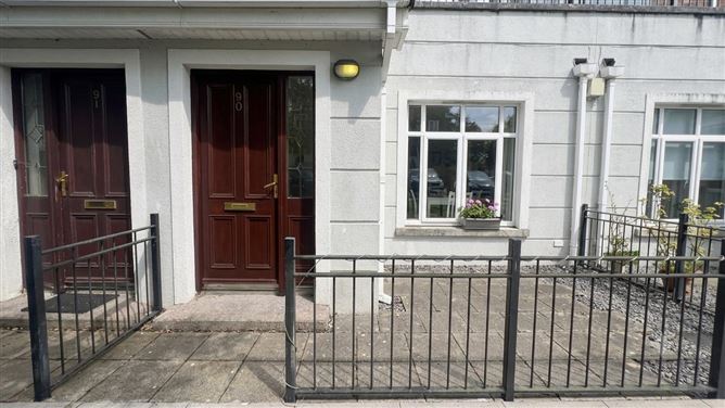 90 Dun na Coirbe, Headford Road, Galway City