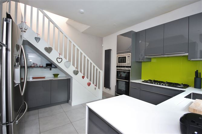 Crinken Lodge, Crinken Lane, Shankill, Dublin 18
