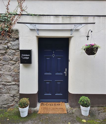 Crinken Lodge, Crinken Lane, Shankill, Dublin 18