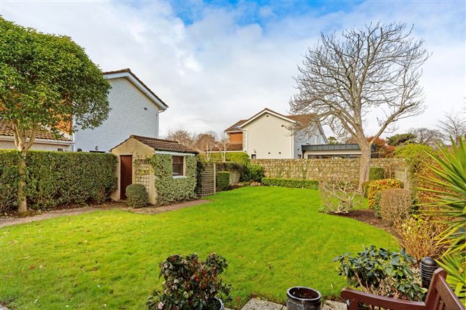 Ashgrove, 66 Foxrock Manor, Foxrock, Dublin 18