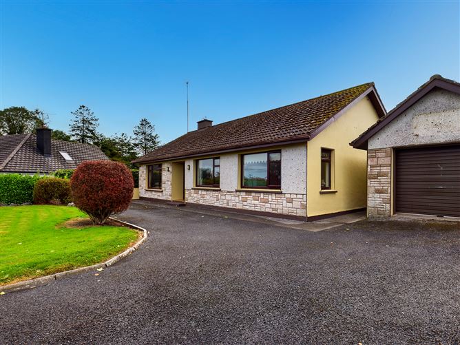 Knockdoe, Claregalway, Co.Galway, Claregalway, Galway - RE/MAX Estates ...