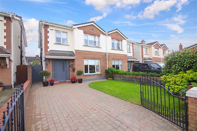 11 The Court, Lutterell Hall, Dunboyne, Meath