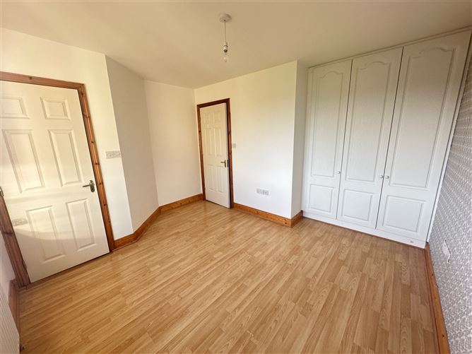 5 Greenfields, Cashel, Tipperary