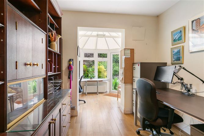 13 Seaview Park, Shankill, Dublin 18