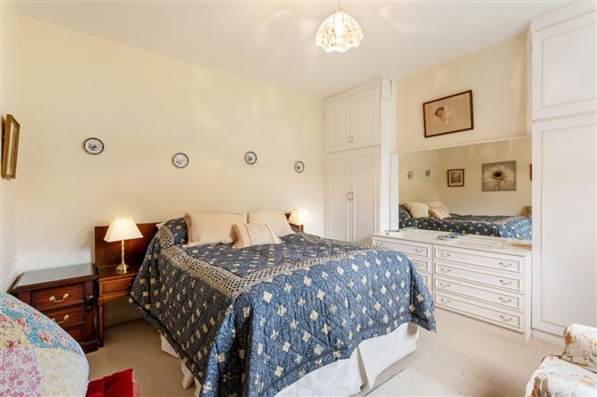 19 Balally Drive, Dundrum, Dublin 16