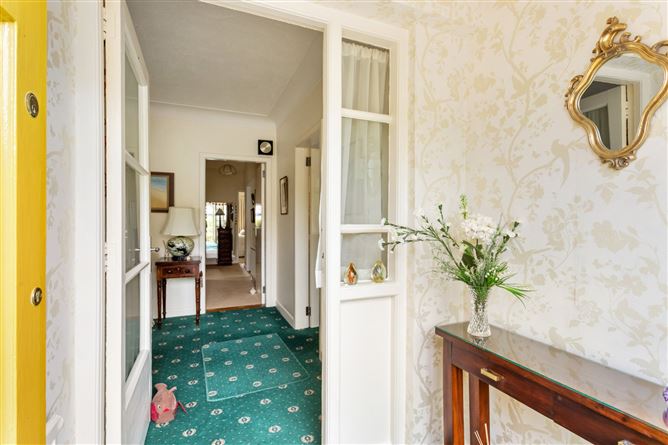 19 Balally Drive, Dundrum, Dublin 16